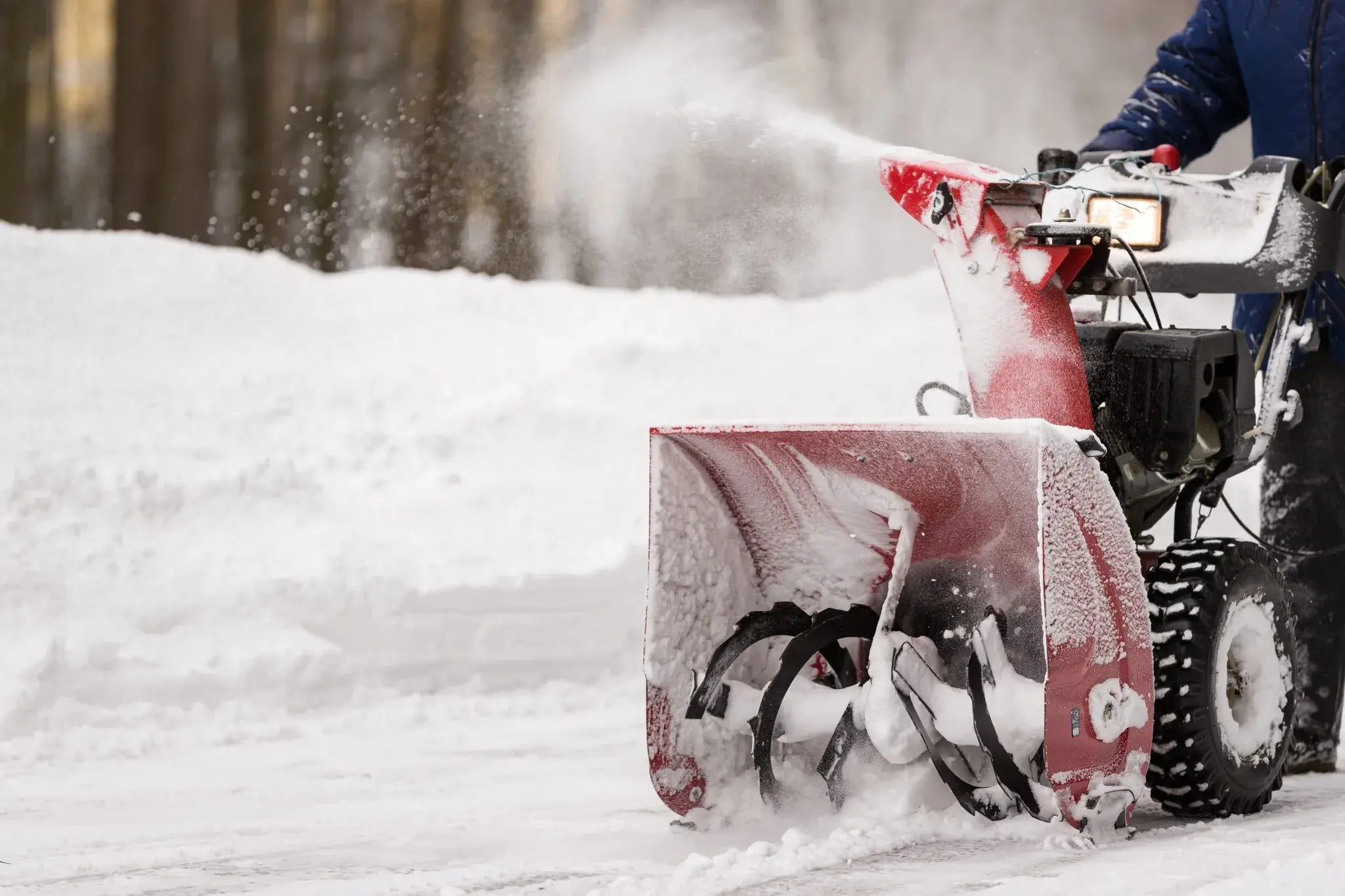 Residential-Snow-Removal-Service-2048x1365-1.webp__PID:cff70554-d8d3-4b6d-a069-8ddd8d7a2c6e